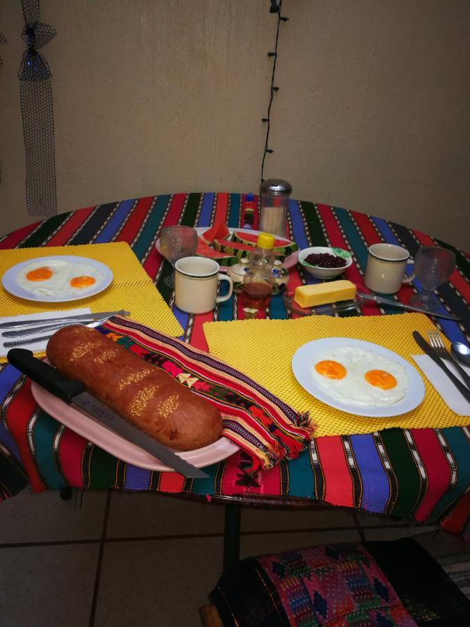 Hotel Chalet Chichicastenango Buitenkant foto