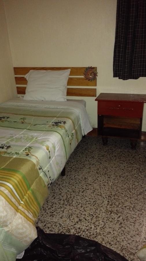 Hotel Chalet Chichicastenango Buitenkant foto